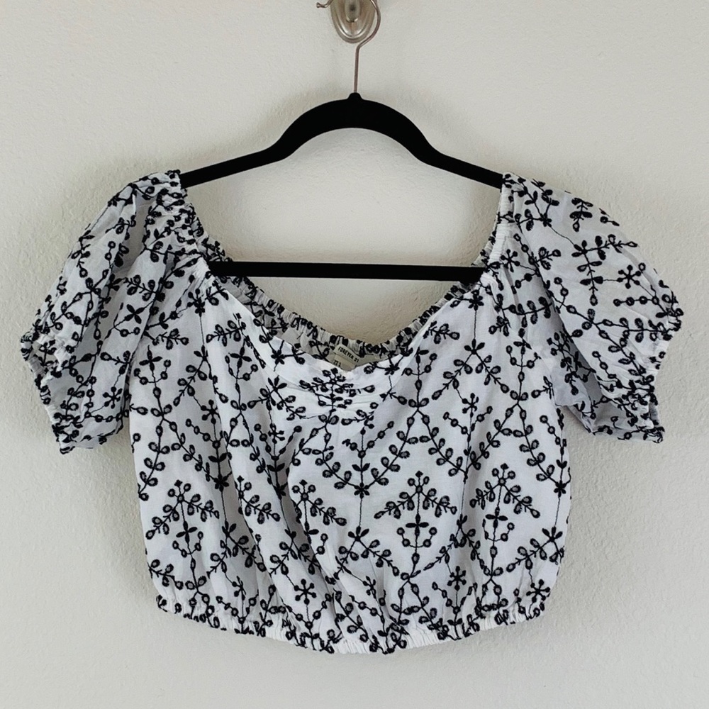 Embroidered Crop Top Off-Shoulder